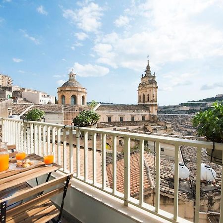 Casa Vacanze La Meridiana Módica Exterior foto